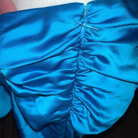 L'Academie || NWTs SET = 2 PIECES Ottilie Top and Prisca Skirt in Aqua Blue - Picture 12 of 17